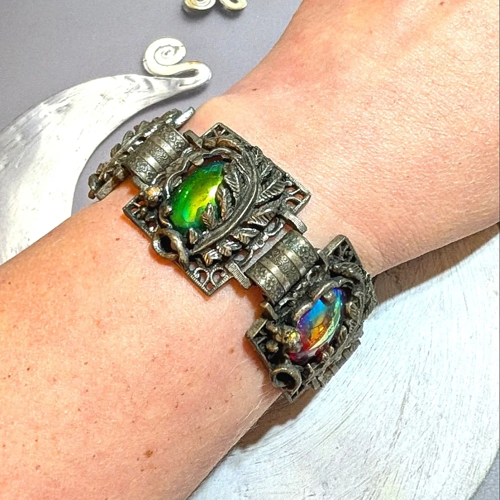Renaissance Revival Vintage Aurora Borealis Glass and Rhinestone Chunky Bracelet